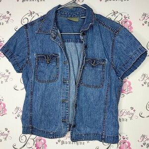 Liz Claiborne Denim Short Sleeve Button-Up Shirt western vintage soft VTG cute